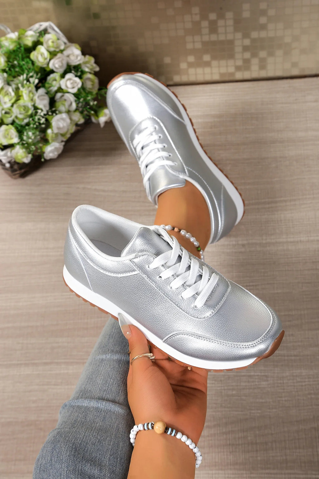 Modische niedrige Freizeitsportschuhe für Damen, Herbst 2025, vielseitig, bequem, rutschfest, mit Keilabsatz, vulkanisierte Sneaker