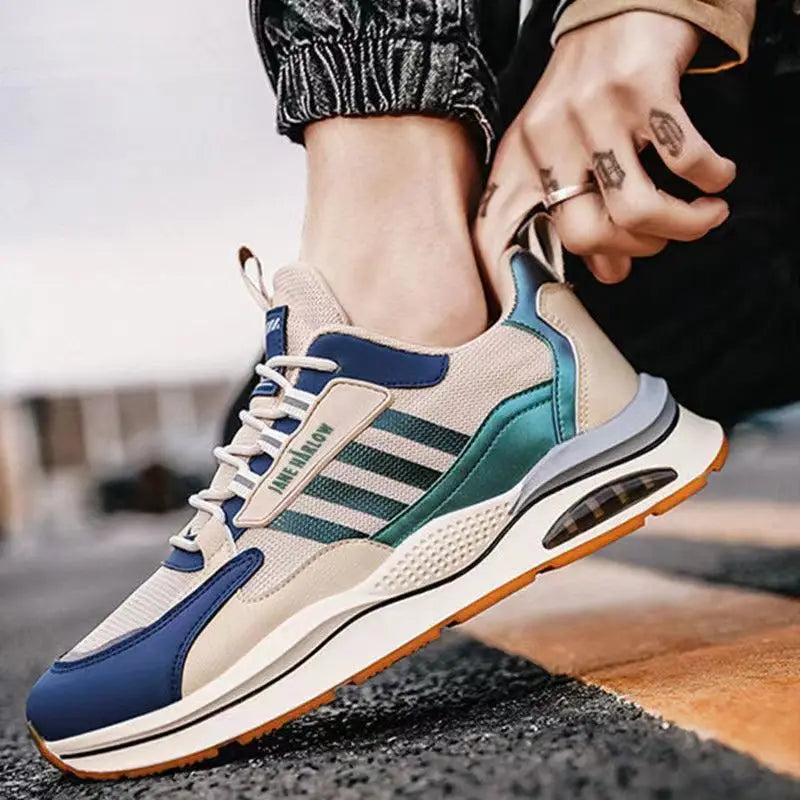 Breathable Mesh Sports Shoes Korean Fashion Trend Travel Running Shoes Casual Men's Sneakers Flat Heel Cross Buckle Design